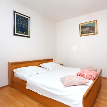 Rooms With A Parking Space Split - 17766 Room photo